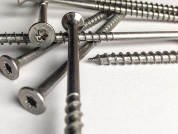 Schrauben und Befestigungsmaterial